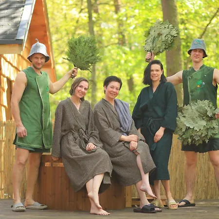 カントリーハウス Bizon Village Zalesie Górne