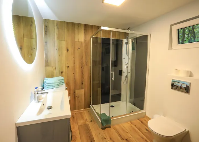 Bizon Village カントリーハウス