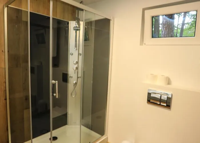 カントリーハウス Bizon Village