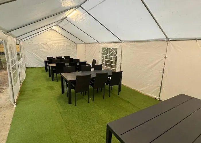 カントリーハウス Bizon Village